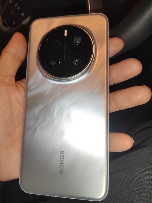 Honor Magic 7pro
Чип: Qualcomm Snapdragon 8 Elite
Каме