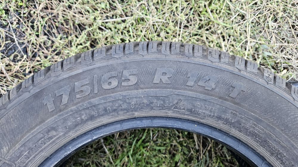 2бр гуми 175 65 14 семперит