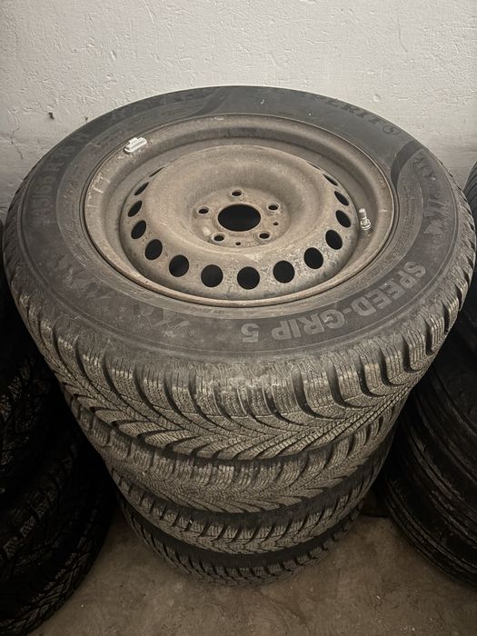 Cauciucuri de iarna Semperit/215 65 16/an2023
