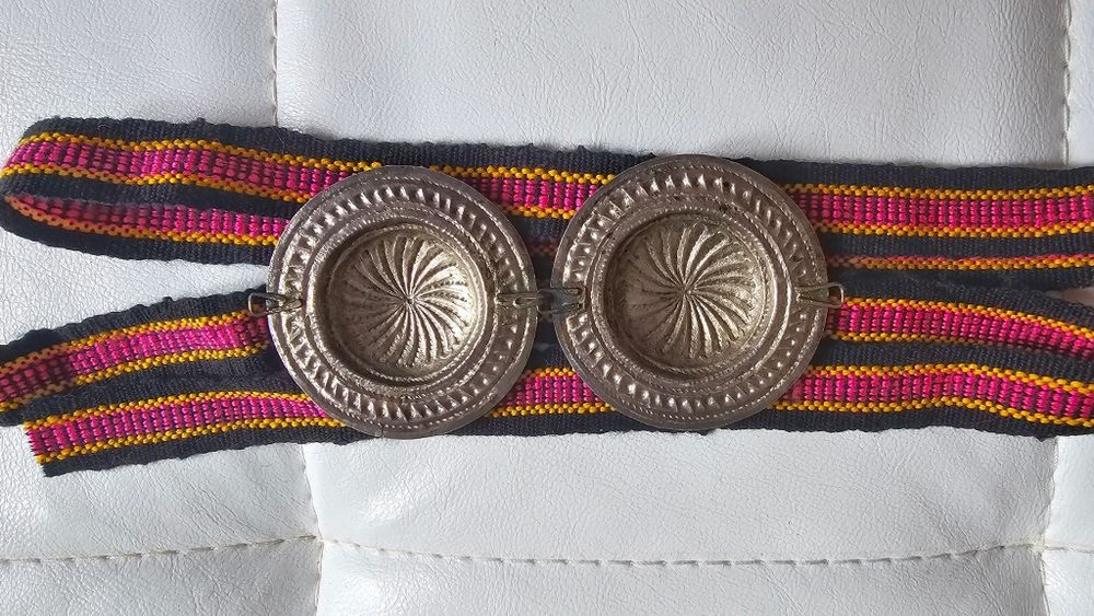 Автентична носия пълен комплект. Сребърни пафти и тепелък. Салтамарка