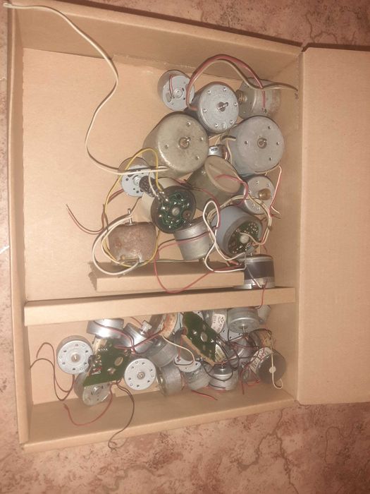 продам моторчики.