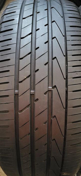 2 anvelope 235 55 18 hankook 6 mm