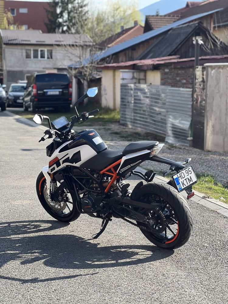 KTM DUKE 125 - 9930KM