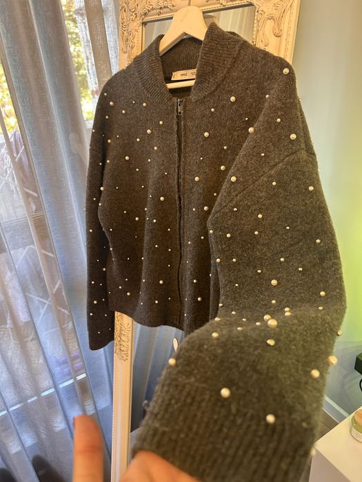 Зимно палто на марката Mango и H&M