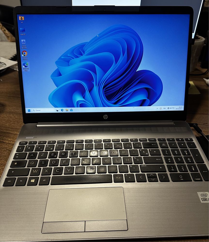 HP 250 G8 Notebook Pc