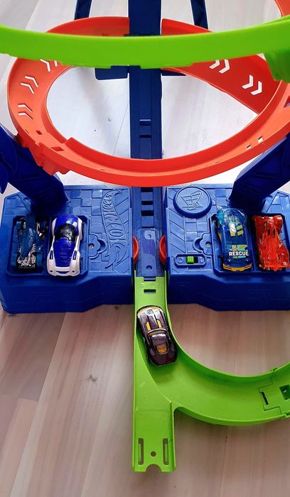 Писта Hot Wheels Action Spiral Speed Crash