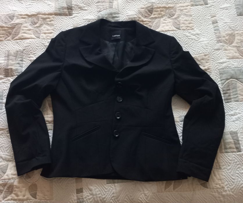 Дамско сако TAIFUN