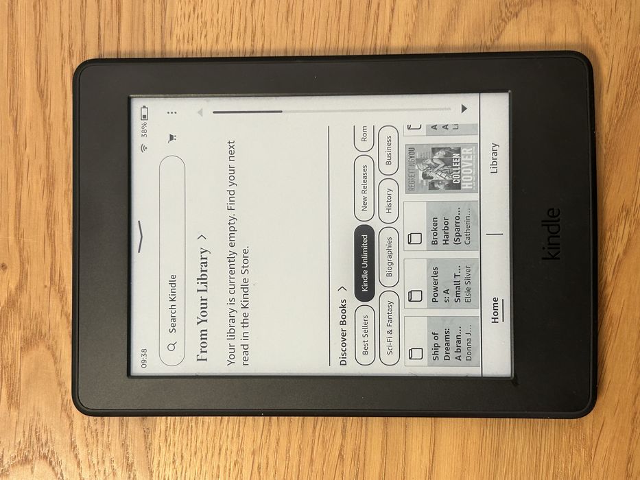 Kindle Paperwhite in stare excelenta + 7000 carti limba romana