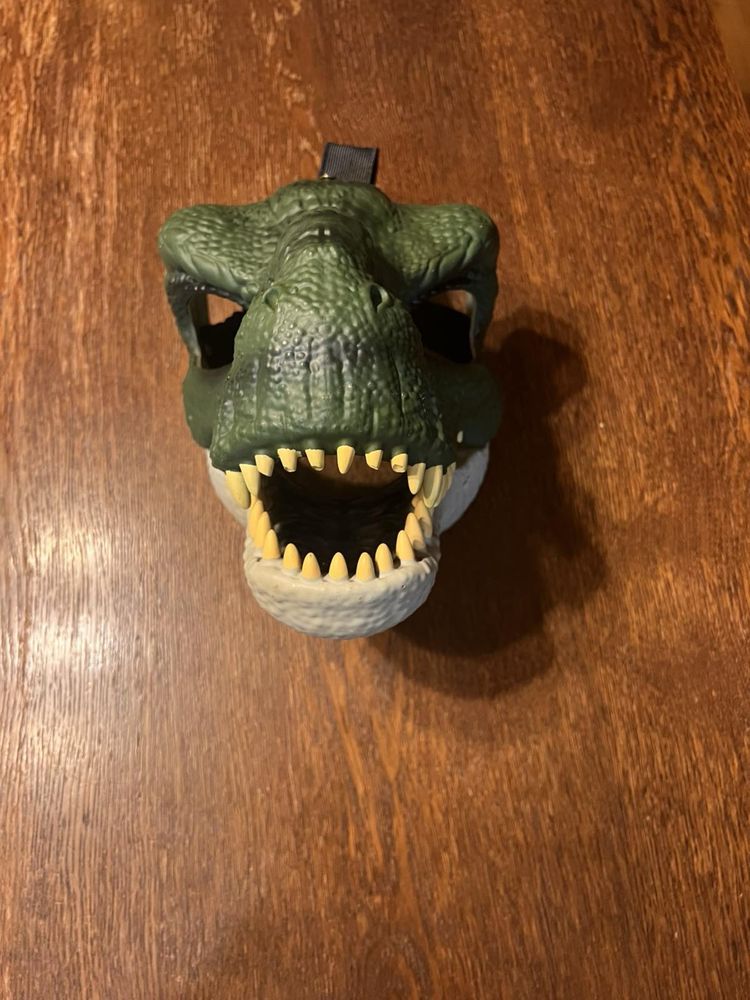 T- Rex  - маска с мърдаща се уста