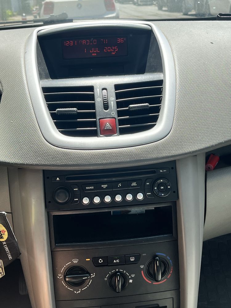 Peugeot 207 1.6 HDi (9HX) 92cp 2007