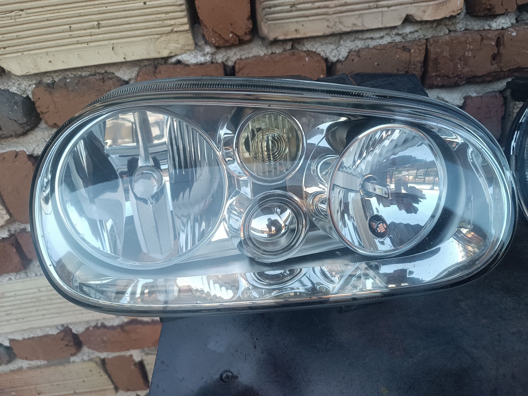 Фарове golf 4 стъклени