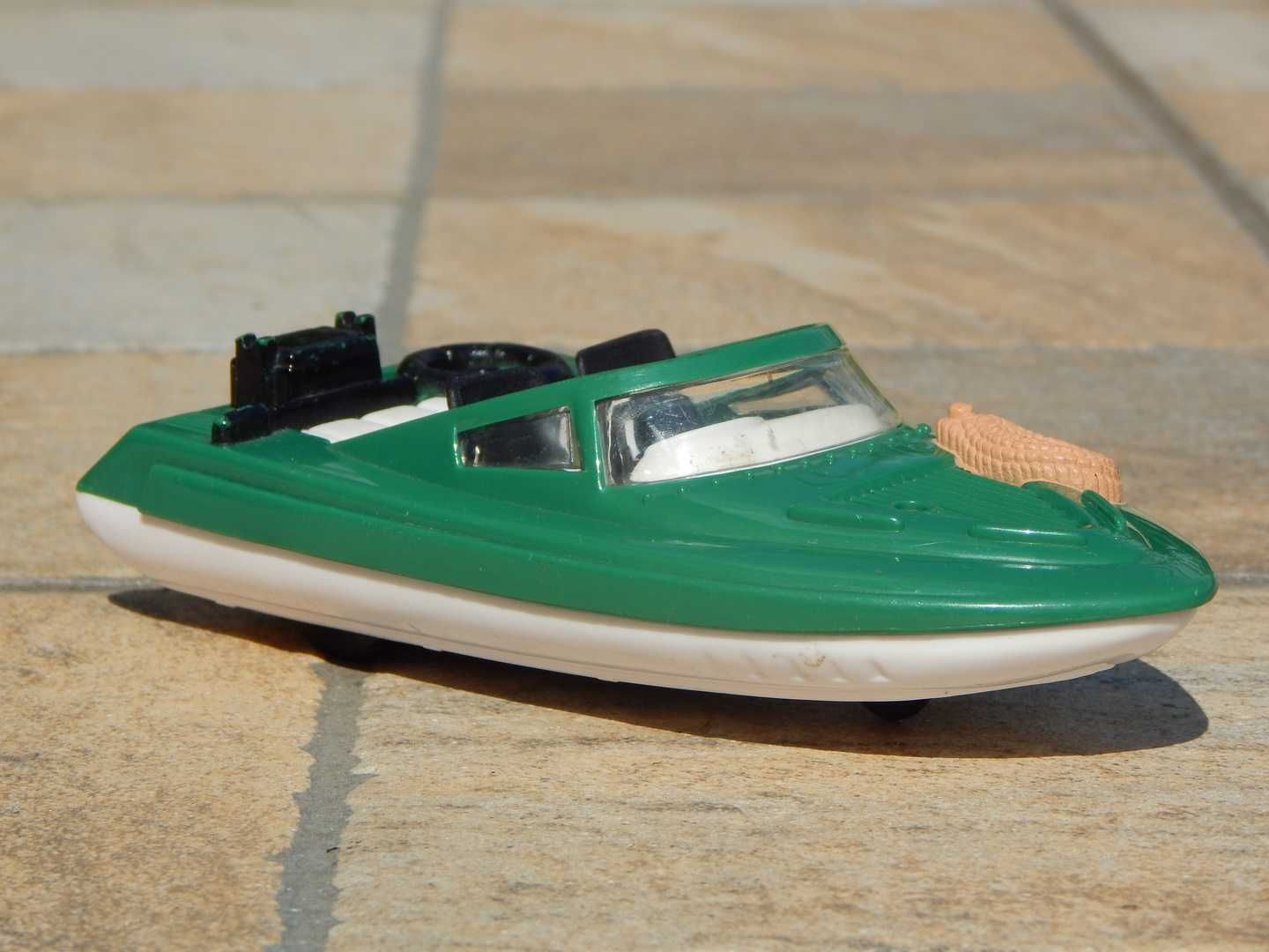 Macheta salupa barca Speedboat Matchbox 2000 15 x 7 x 5 cm