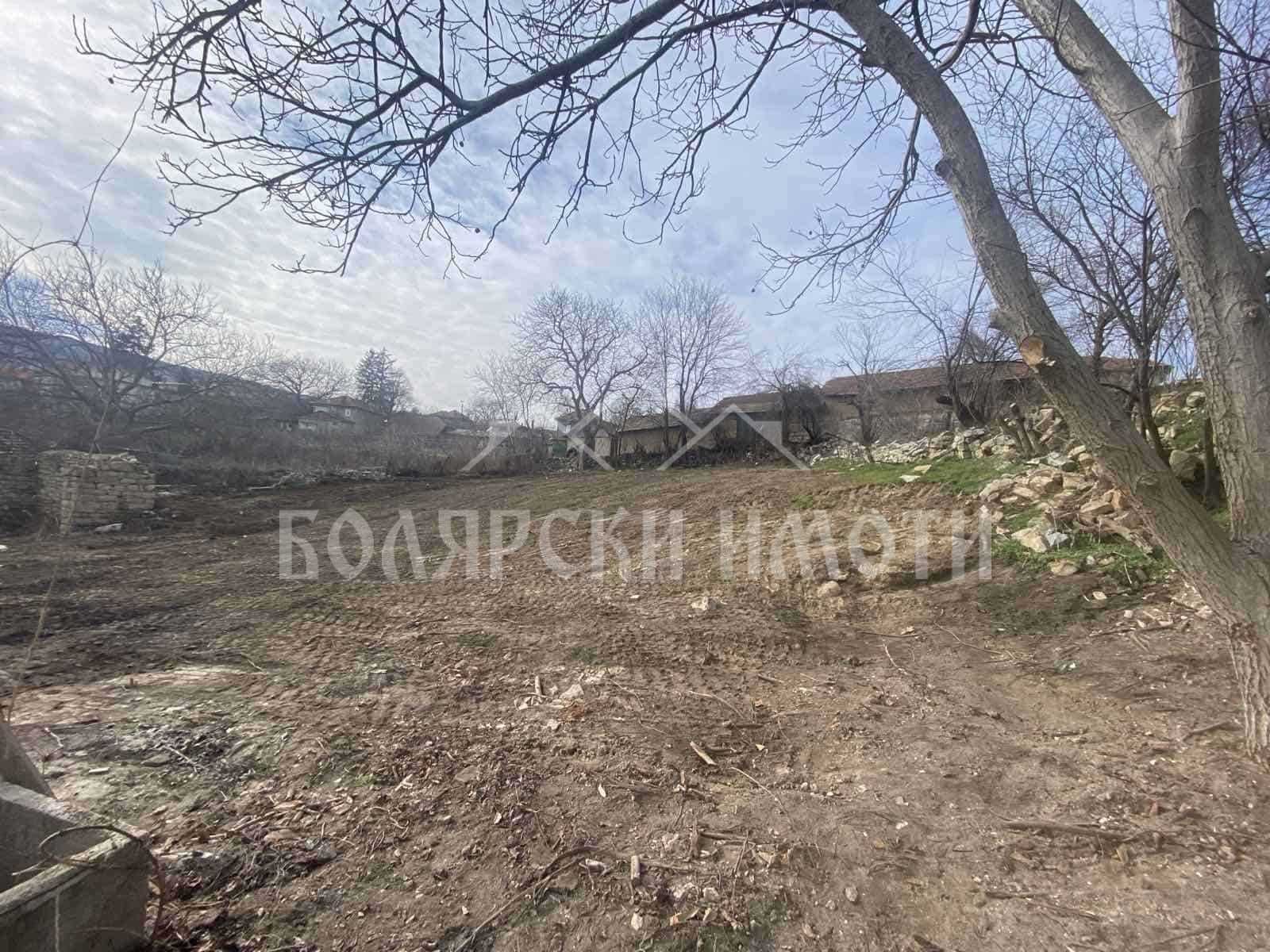 Къща с невероятна панорама в с. Самоводене