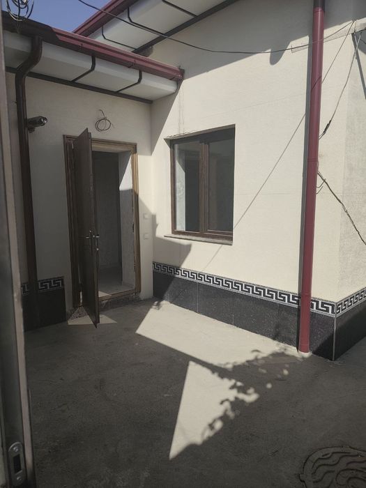 Продаётся квартира на земле 2/1/1
2/1/1
50 КВ м общ площадь 
Капитальн