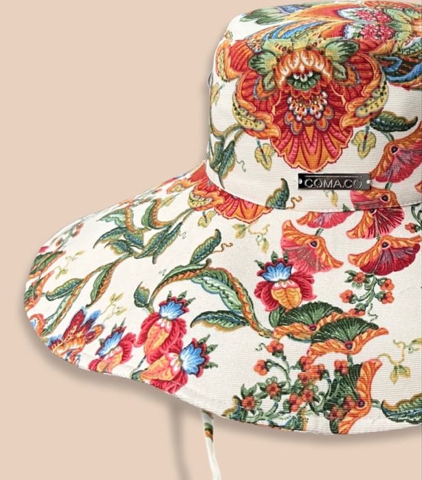 Лятна шапка comaco