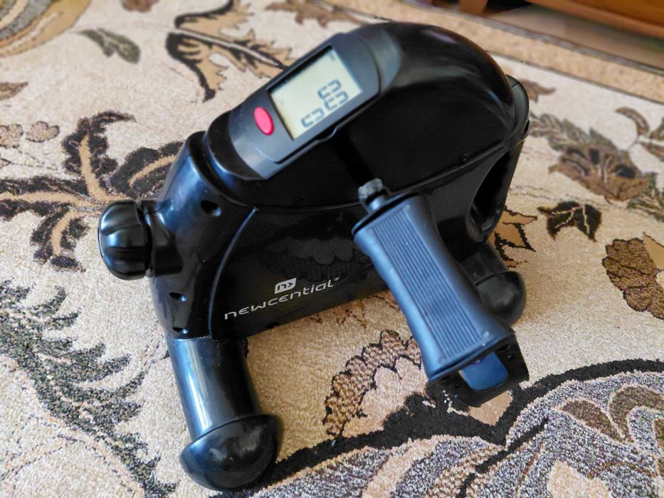 Aparat de Antrenament cu Pedale pentru Brate si Picioare Newcential