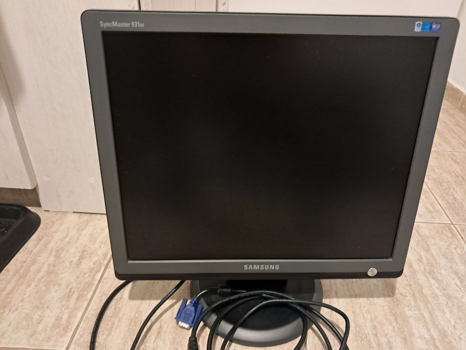 Монитор Samsung SyncMaster 931 BF