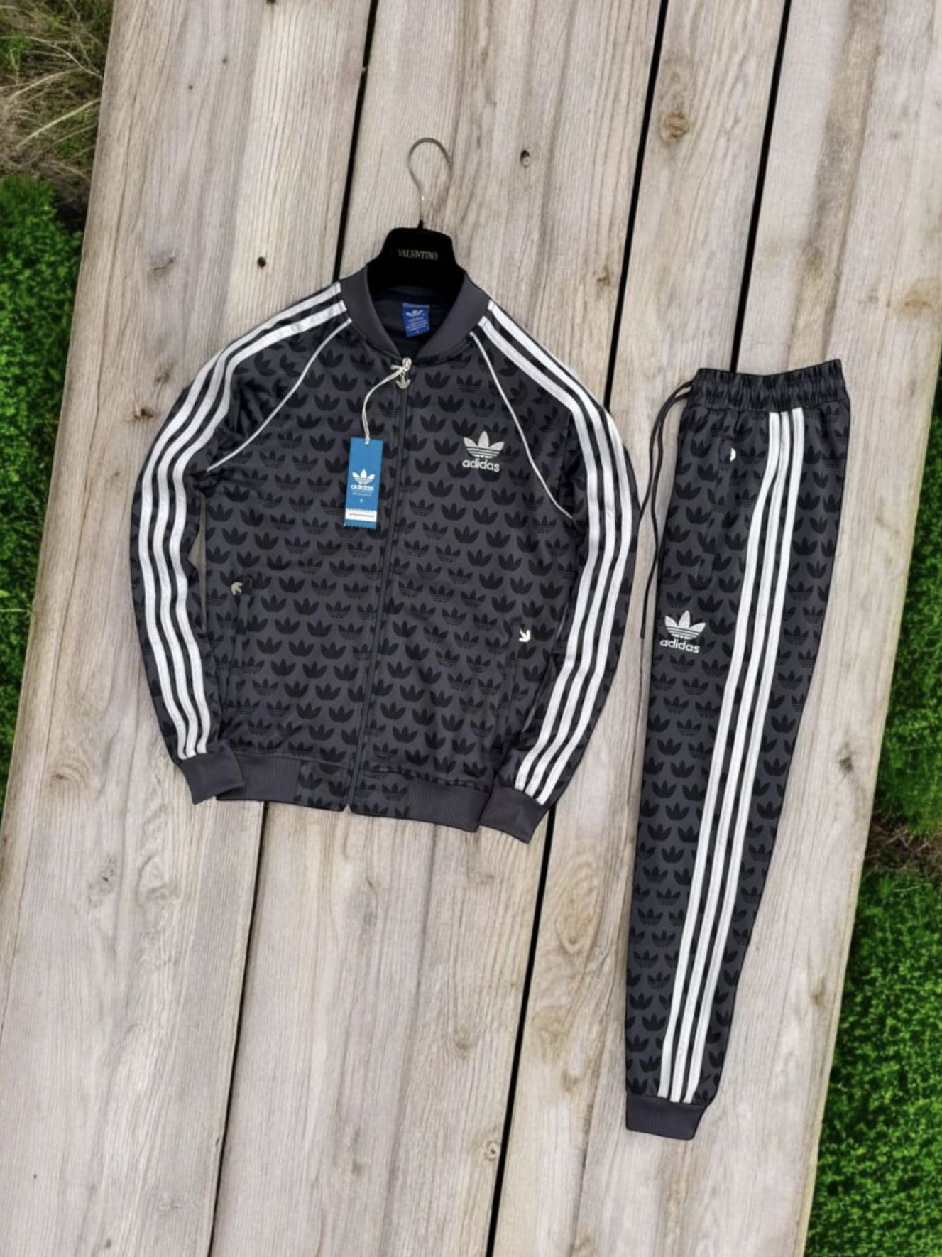 Trening Barbati Sigla Cusuta Adidas
