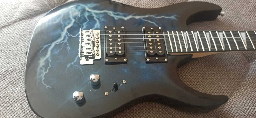 Электрогитара Kuruisi Superstrat абсолютно новая.