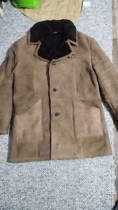 De vânzare Cojoc bărbătesc ALAIN-DELON măr 50-52 piele naturală oaie