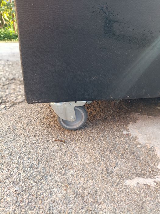 Canapea pentru terasa/curte din piele cu roti