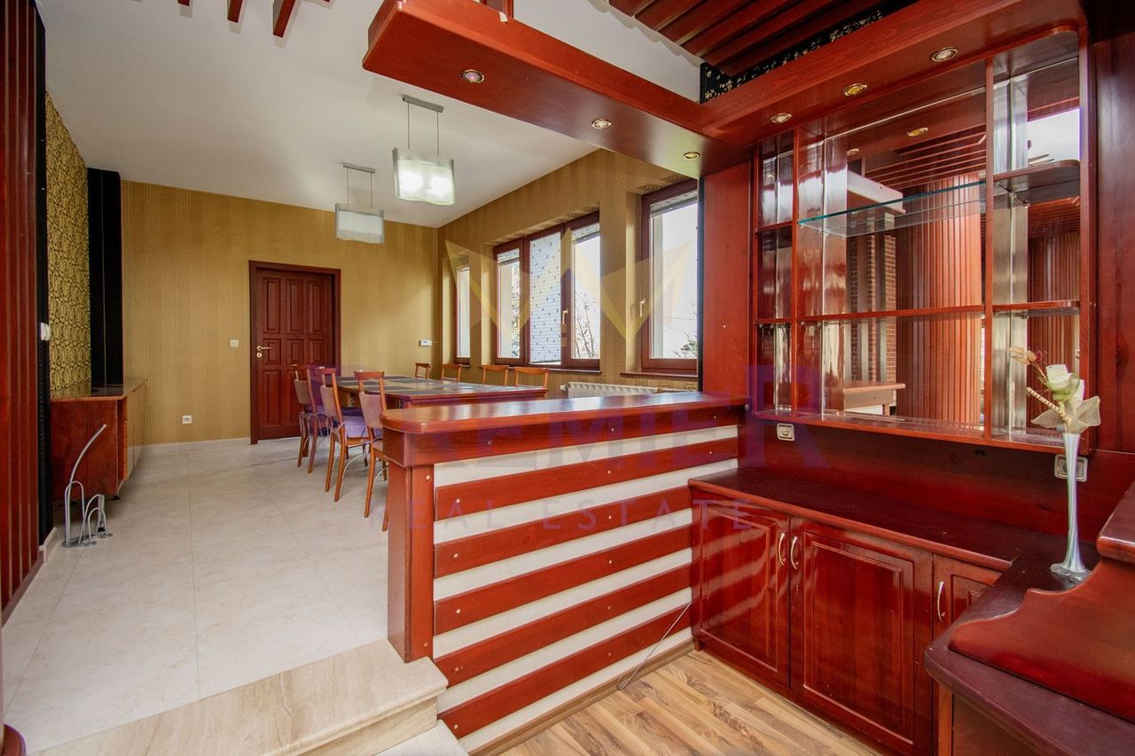 Продава се Къща в София, Бояна - 714 кв.м за 1961 €/кв.м - Снимка #10
