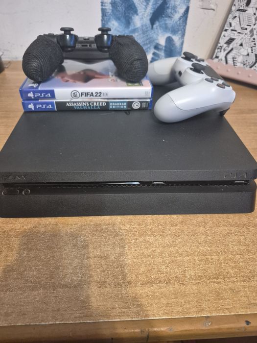 Vand Ps4 Slim 1 TB+ 10 Jocuri