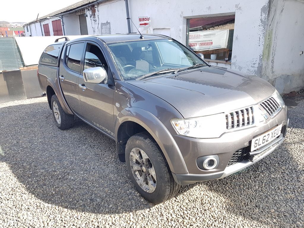Conducta AC Mitsubishi L200 Facelift 2010 - 2015 4D56 (652)