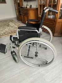 Инвалидное кресло коляска.
