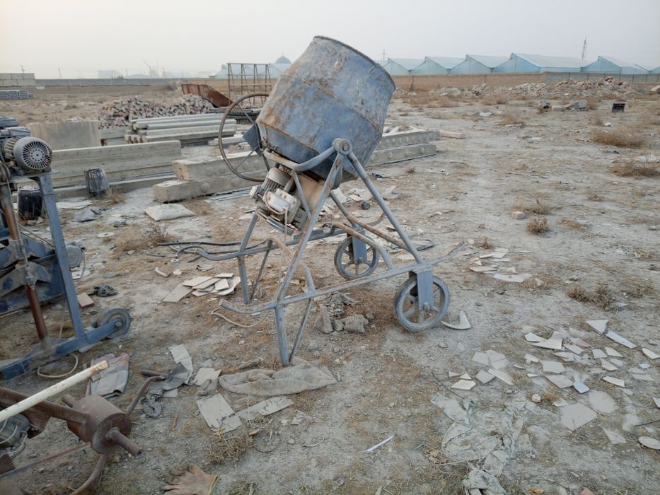 Шлака блок апаратлари сотилади