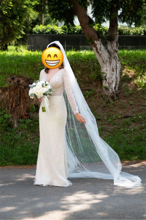 Vand rochie de mireasa (sirena)