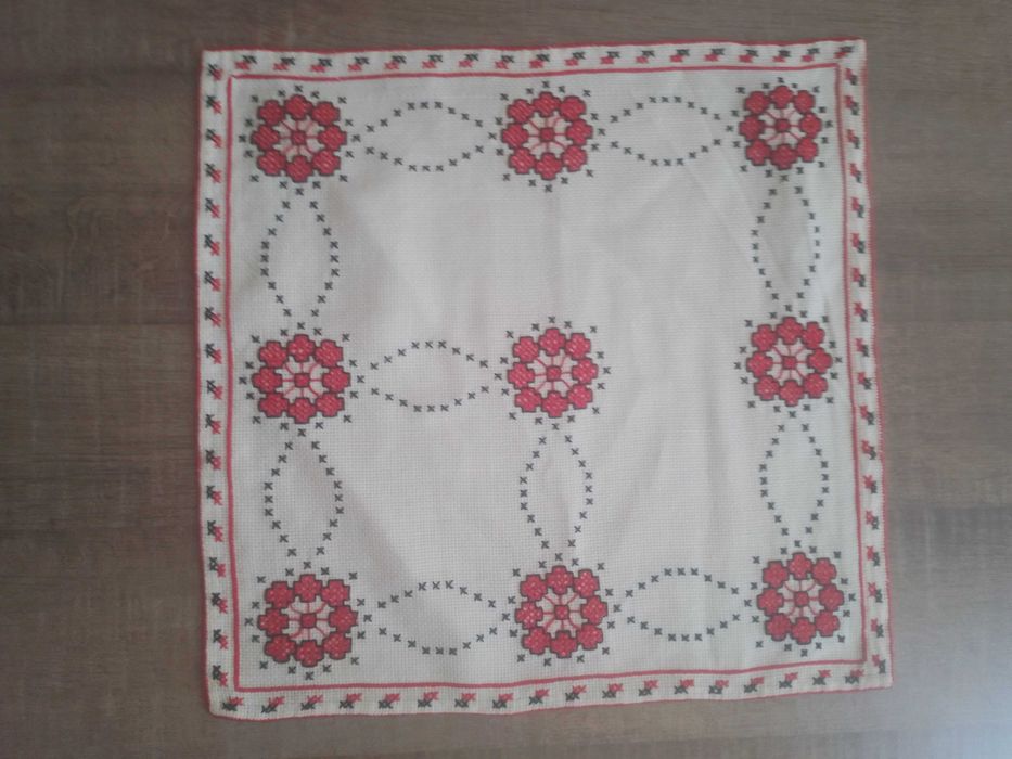 Покривки и карета за маса