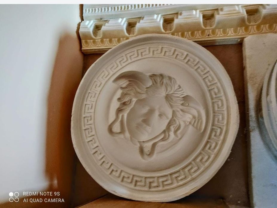 Matrite de ornamente interioare