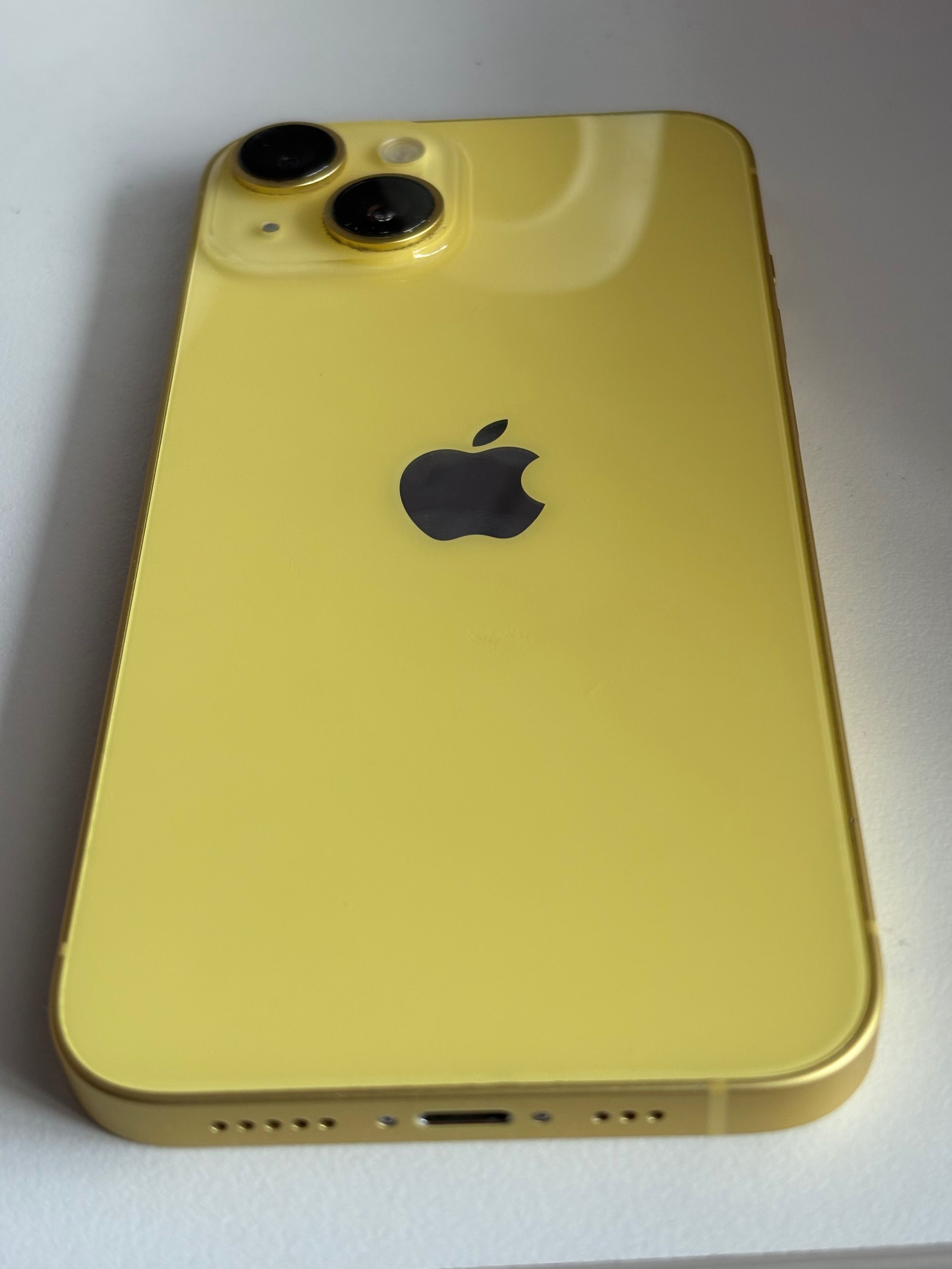 Смартфон iPhone 14  , 128GB жълт