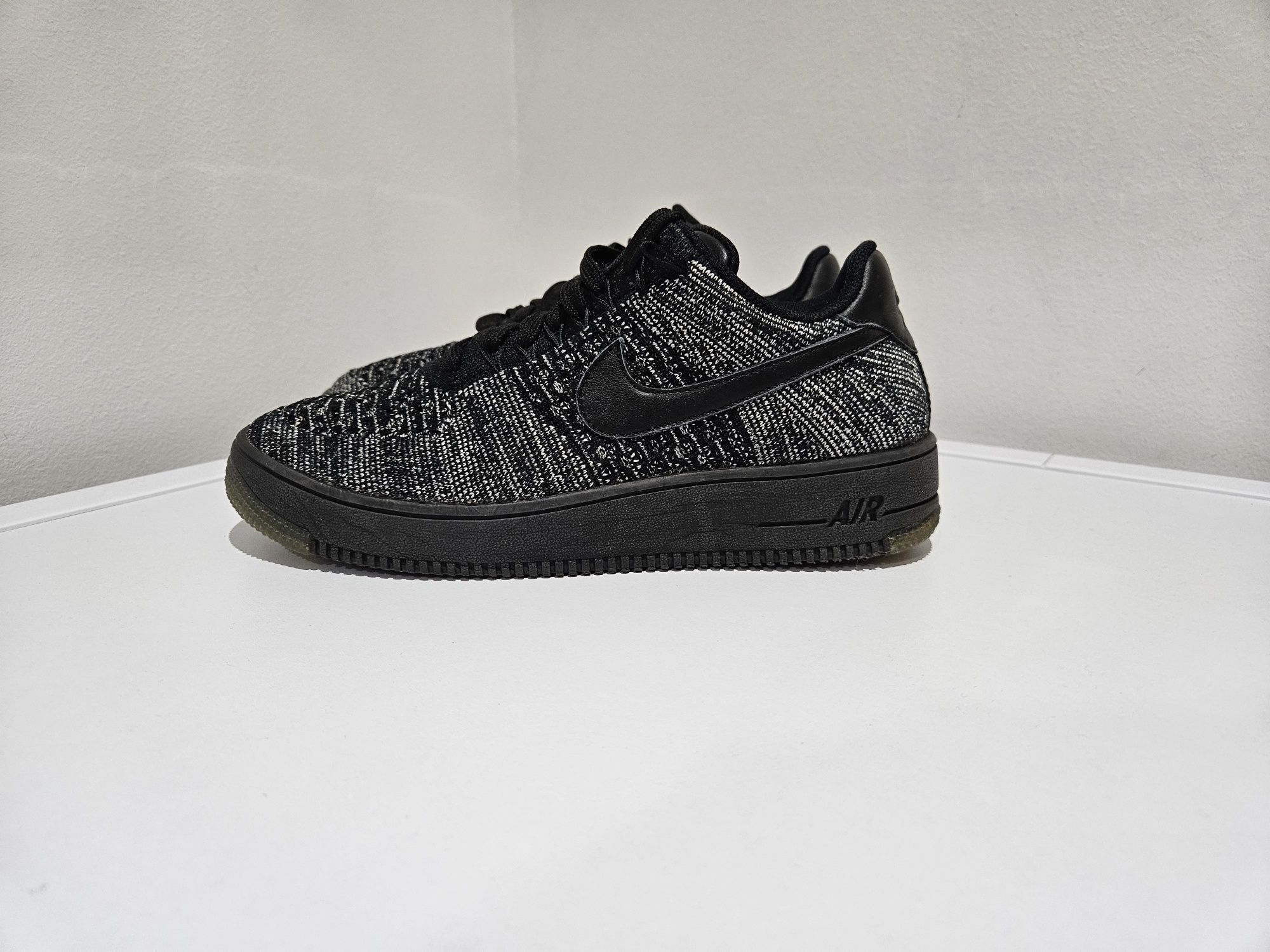Nike Air Max 1 Flyknit - 40 номер маратонки