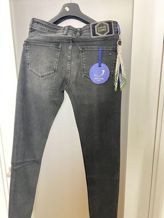 Нов модел дънки Jacob Cohen.С етикети,всичко.Налични всички размери.