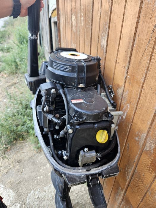 Mercury 9,9 hp двигател за лодка