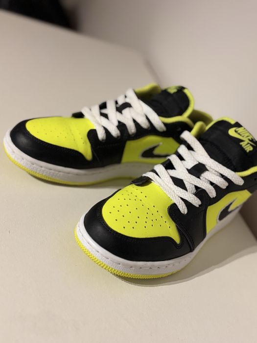 Nike Air Jordan Low marimea 37 5 stare impecabila