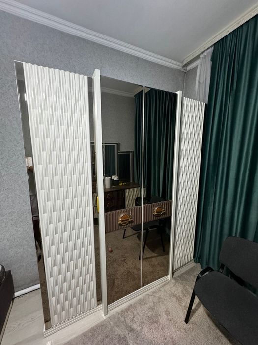 спальный гарнитур в очень хорошем состоянии