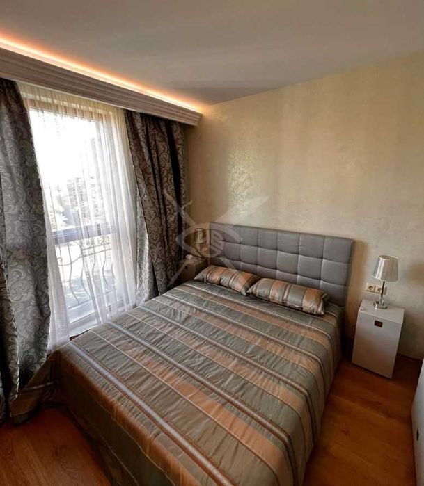 Продава се Тристаен апартамент в к.к. Слънчев бряг - 84 кв.м за 1584 €/кв.м - Снимка #3