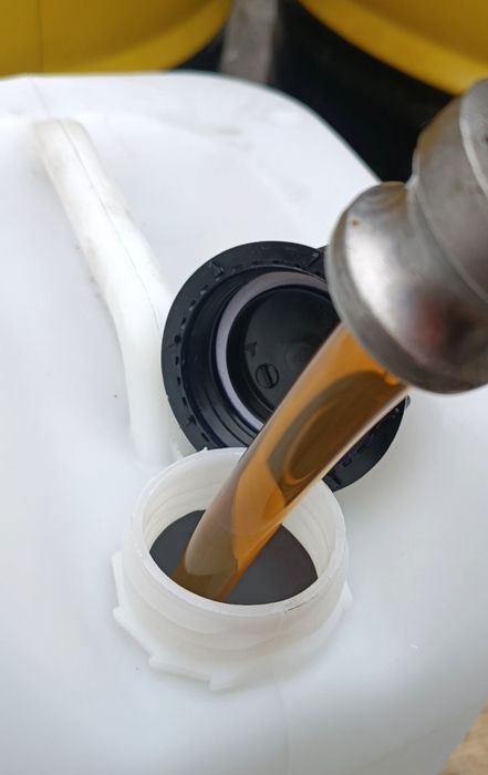 ulei ungere lant drujba/ hidraulic h46/ transmisie t90(livrare in tara