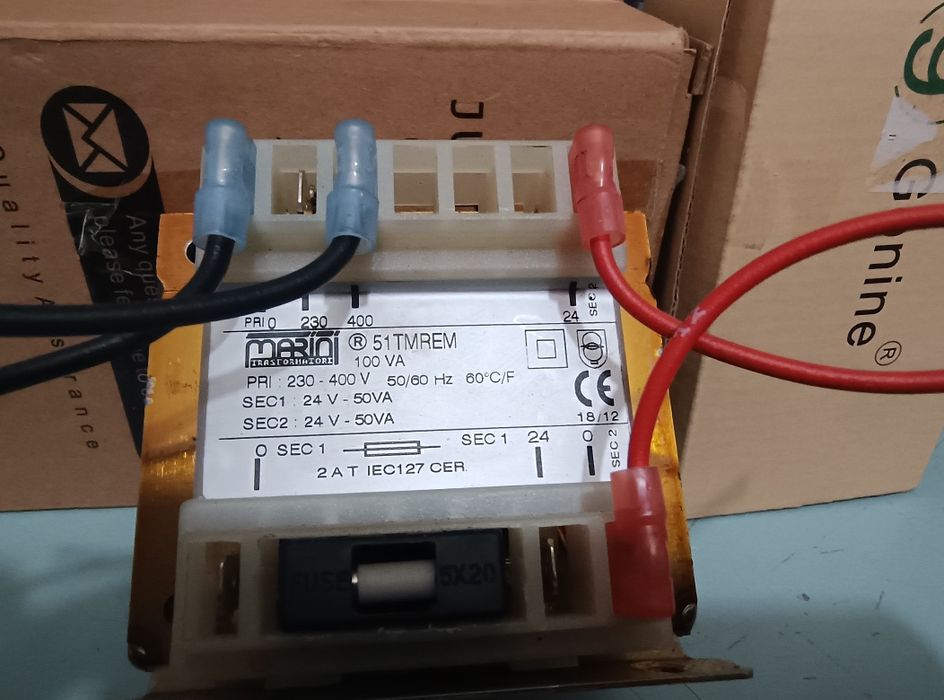 Transformator retea 230-400 V la 24 si 2x24 V 100 VA