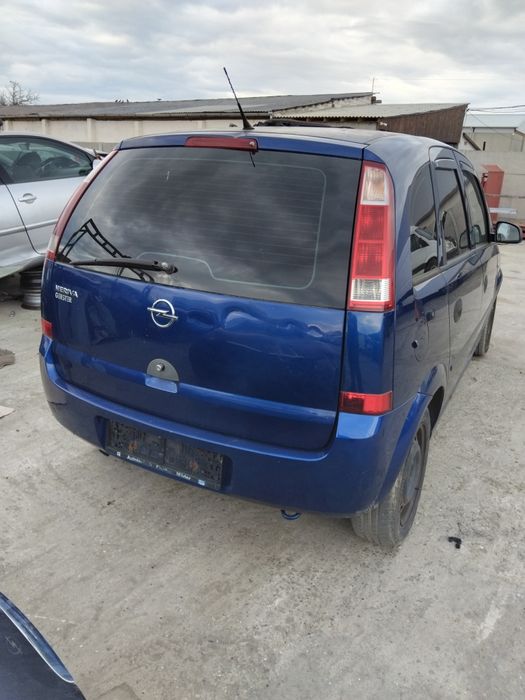 Bara fata Opel Meriva 1.3 cdti