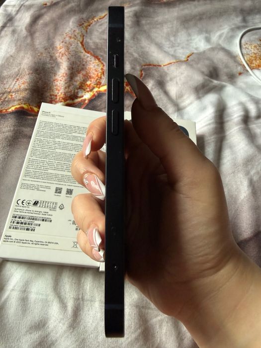 iPhone 13 midnight 128гб