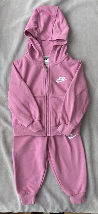 Бебешки комплект Nike