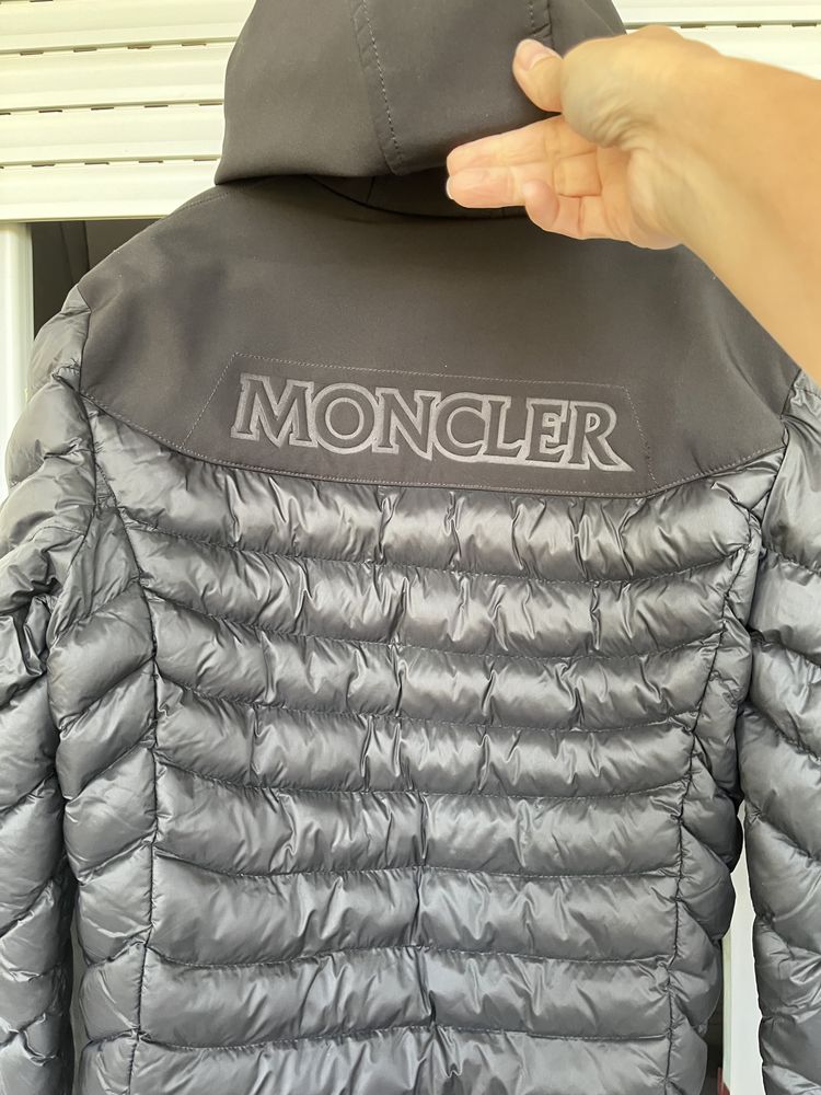 Moncler оригинално яке