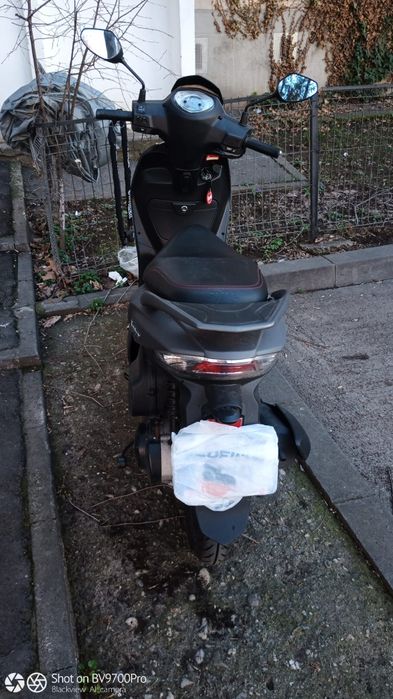 Scuter de vânzare