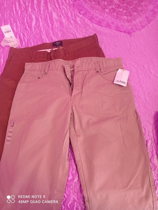 Продавам панталони размер 40,42,44 Бойката е 2лв