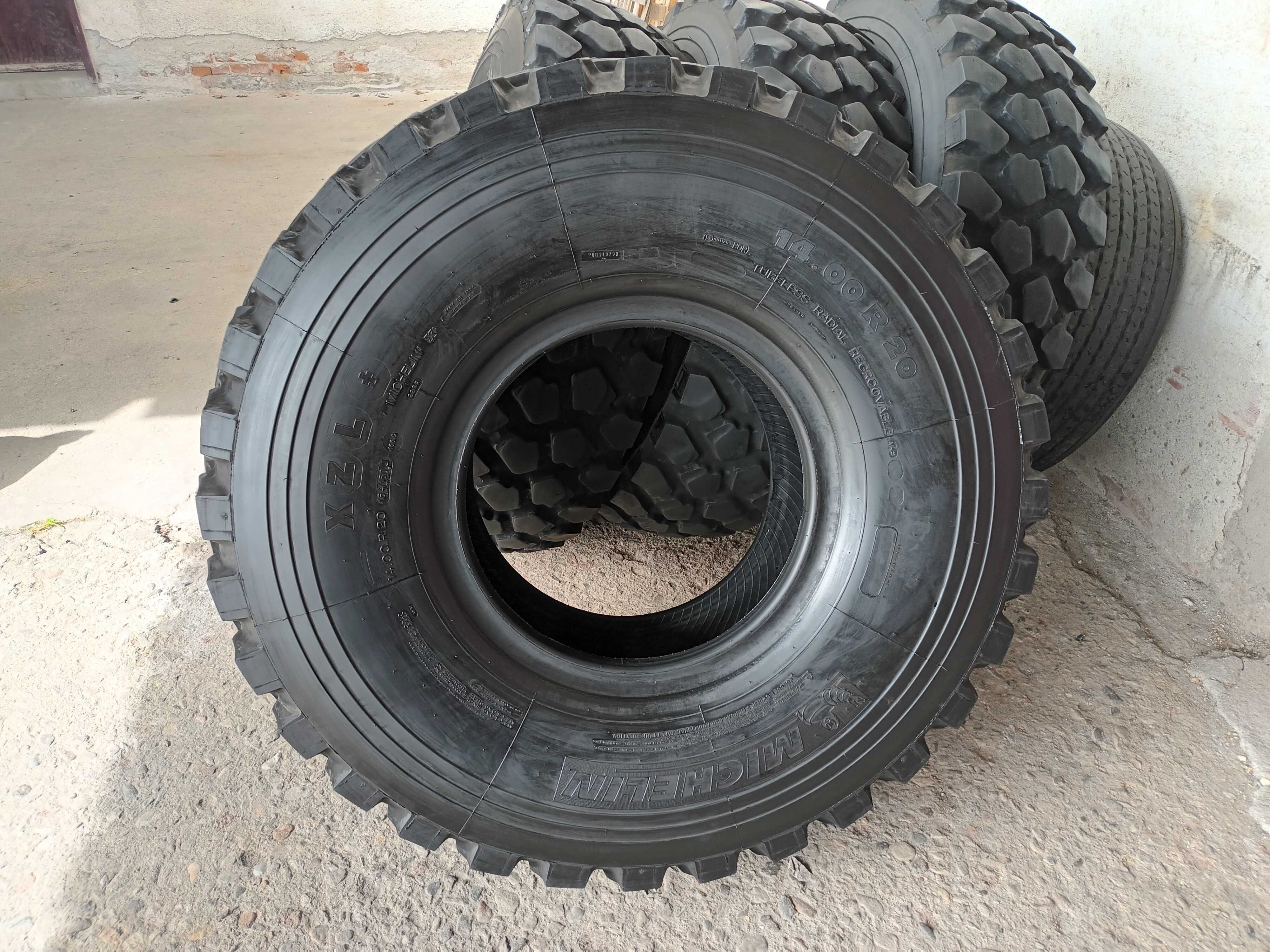 2 Тежкотоварни гуми 14.00R20 Michelin XZL+ 164/160J 166G 22PR DOT2521