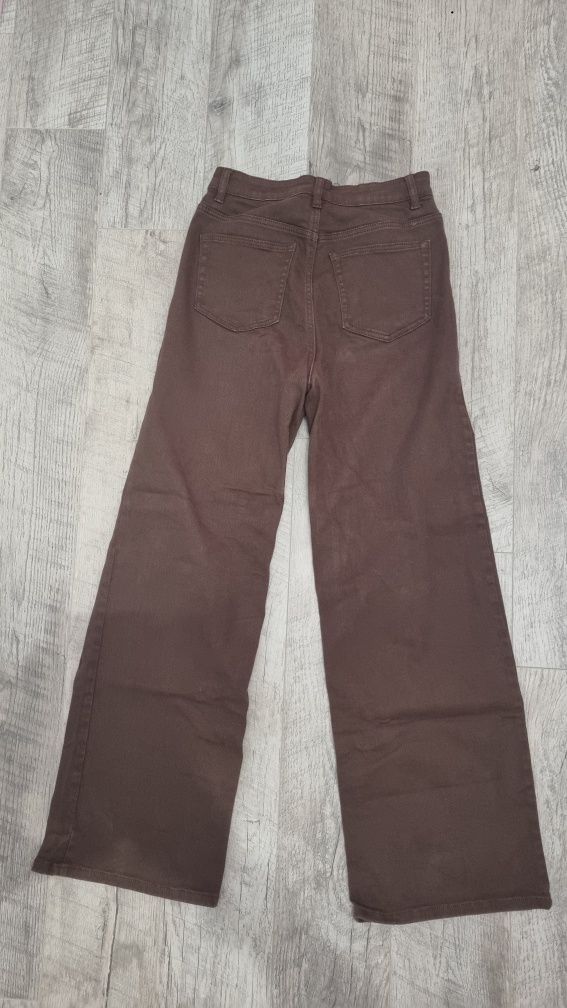 Pantaloni evazati maro H&M